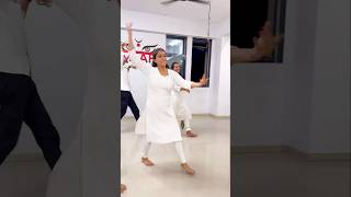 Chale Jaise Hawaien…asvaargroup garbasteps dance bollywoodgarba song bollywood music [upl. by Wemolohtrab]