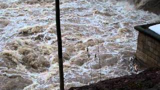 Hochwasser Dreienbrunnen Wehr Flutgraben Gera Pegel normal  Erfurt 09012011 [upl. by Luelle262]