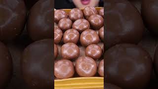 ASMR DIRTY CHOCOLATE CAKE MALTESERS MAGNUM ICE CREAM CAKE NUTELLA DESSERT MUKBANG 먹방咀嚼音EATING SOUNDS [upl. by Legnaros]