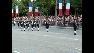 Défilé du 14 juillet 2012 des Chasseurs a pied et alpins [upl. by Htebazle]