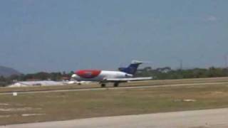 TAF Boeing 727 and Varig 757 at Fortaleza airport [upl. by Reede865]