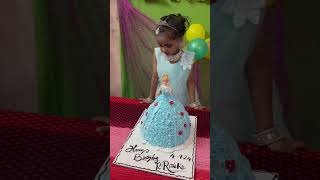 Birthday baby VS Birthday cake love happy tamil tamilsong lover happybirthdaysong [upl. by Everrs966]