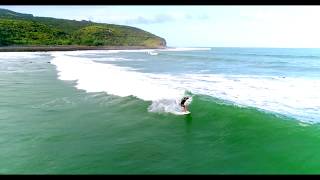 Surfing Whale Bay in Raglan New Zealand [upl. by Ainala109]