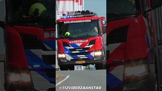 Brandweer Roelofarendsveen met spoed naar een bermbrand op de A4 bij Rijpwetering feuerwehr 112 [upl. by Picco1]