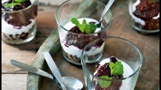 De gezonde goesting  Granola parfait  Steffi Vertriest [upl. by Norrahs]