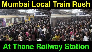 mumbai local train rush at thane railway station  mumbai local train rush  mumbai local train [upl. by Nathalia]