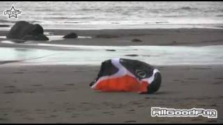 Power Kite Review of the Ozone Flow Traction Kite [upl. by Louise70]