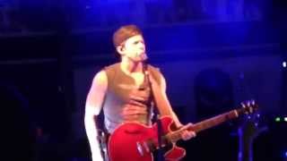 Kip Moore quotWild Onesquot CMT Up In Smoke Tour HelotesSan Antonio TX 102514 [upl. by Maroney247]