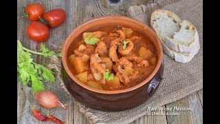 Spezzatino di trippa con patate  Una bontà Ricette che Passione [upl. by Chitkara568]