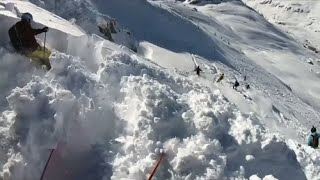 Skifahrer filmt in einer Lawine [upl. by Nevin]