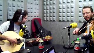 Assembly Point en Folk in Trío  Cuac FM [upl. by Nrehtac]