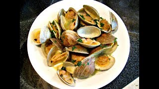 Steamed Clams  Cooking Live Littleneck Clams to perfection in 10 minutes  PoorMansGourmet [upl. by Vinnie]