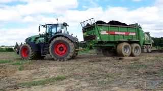 Fendt 933  828 amp Bergmann spreader [upl. by Anailuig347]