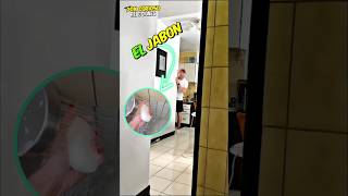 EL JABÓN  REACCIÓN A RomanandSharon shorts viral reaction funny [upl. by Ennaerb971]