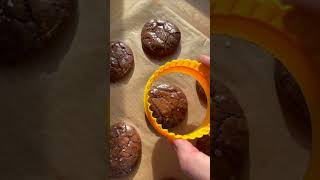 Comment arrondir ses cookies  Mon astuce pour avoir des cookies parfaits à chaque fois [upl. by Meakem]