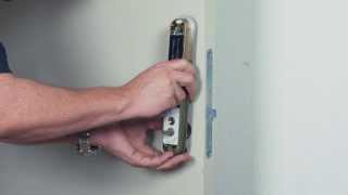 Installasjon av ASSA ABLOY Opening Solutions Norways SMARTairlås [upl. by Newhall]