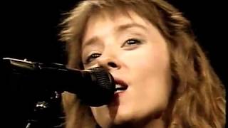 Suzanne Vega  Luka Live on Letterman 1987 [upl. by Otsugua]