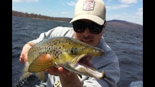 Vidéo de pêche entre amis à la Pourvoirie Cécaurel dans les Laurentides au Parc Régional Kiamika [upl. by Sofko]