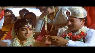 DrVIshnuvardhan Marry Poor Girl Sithara  Super Scene of Halunda Thavaru Kannada Movie [upl. by Lonergan313]