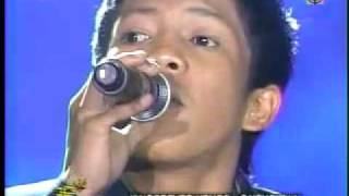 Jovit Baldivino and Arnel Pineda  duet on ASAP XV [upl. by Gannes]