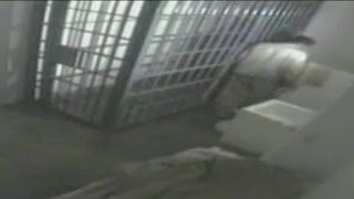 Video released of El Chapo escaping [upl. by Zilber438]