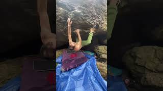 Cromlech Roof Crack 7A  V7 Cromlech Boulders [upl. by Yarahs]