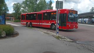 Nobina 3165 Volvo B12BLE mot Nynäshamns station avgår från Västerhaninge station [upl. by Tamanaha]