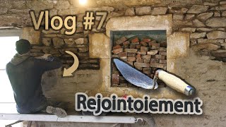 Rejointoiement des murs à la chaux rebouchage des trous Vlog rénovation 7 [upl. by Ardnak]