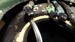 Land Rover Discovery 2 fuel pump and fuel filter change [upl. by Dorelle]