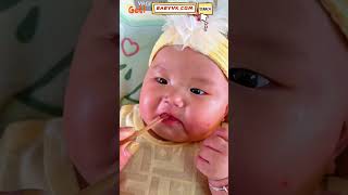 How to Remove Milk Stains from Your Baby’s Mouth Try This Oral Cleaning Brush [upl. by Eramal28]