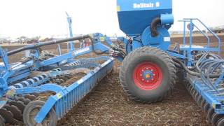 FENDT 933  Lemken Compact Disc Harrow Heliodor 8 and Pneumatic Seed Combination Solitair [upl. by Sirtimed]