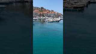 Meraviglia a Porto Santo Stefano una balenottera danza fra le barche [upl. by Nwotna]