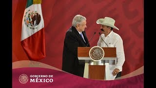 ConferenciaPresidente  Nieto de Emiliano Zapata acompaña al presidente Andrés Manuel López Obrador [upl. by Amaso]