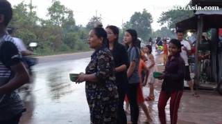 Cambodian Playing Water in Khmer New Year last day [upl. by Meave]