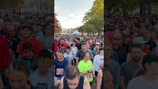 Start crowd for the 2023 Royal Victoria Marathon  Victoria British Columbia October 8 2023 [upl. by Anaerdna]