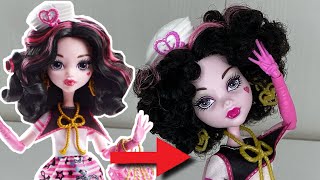 MONSTER HIGH DOLL REROOT UNREBOOTED SHRIEK WRECKED DRACULAURA Curly hair [upl. by Anika]