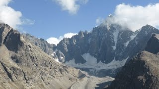 Escalade grande voieTête de la Maye Bérarde voie du cinq à tirelarigot [upl. by Alika]