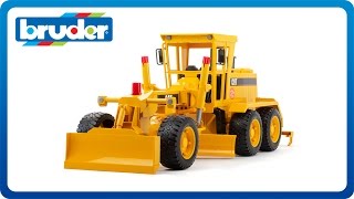 Bruder Toys CAT Grader 02437 [upl. by Annahsohs]