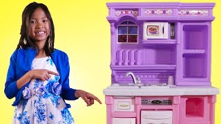 Wendy Pretend Play with Purple Kitchen Toy [upl. by Dlonra]