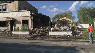 88yearold Youngstown restaurant demolished hours after crews respond to fire [upl. by Lowndes]