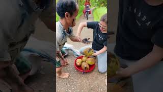 The kindness of homeless is despised p3 🥥homeless youtubeshorts despise [upl. by Namlas955]