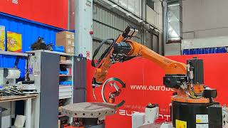 KUKA KR22 with KRC4 controller 2 axis table and Fronius TPSi welding machine [upl. by Weidner]