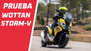 Prueba Wottan StormV 125  Scooters Crossover  Opiniones [upl. by Astri]