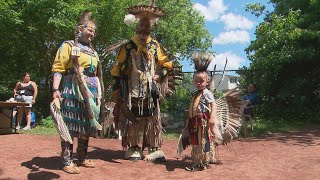 Wendake est en fête ce weekend à loccasion de son traditionnel Pow Wow [upl. by Akin]