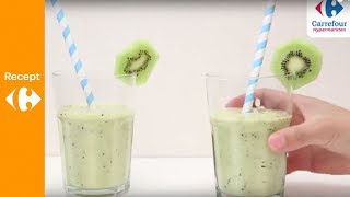 Een recept voor smoothie banaan en kiwi op basis van vers fruit [upl. by Teilo]