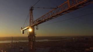 Chapitre II  Au sommet de la plus haute grue au pays  Tour de Montréal [upl. by Adeuga838]