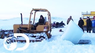 Mining at the Bottom of the Bering Sea During an Arctic Winter  Gold Divers [upl. by Gena]