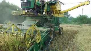 paddy harvesting machine in india [upl. by Nnylsoj]