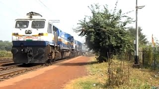 Indian Railways Massive DOUBLE DIESEL ENGINES 18425 PURI DURG EXPRESS [upl. by Suzan594]