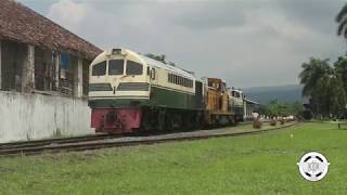 Kereta Api  Moment 3 Lokomotif dari 3 Negara Berbeda [upl. by Ybot846]